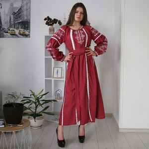 Vente en gros de robes brodées ukrainiennes 100% coton personnalisables, tenues décontractées à manches longues et pampilles, tissées dans un tissu naturel écologique - Product Image 1