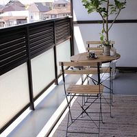Ensemble table et chaises pliantes en acacia / Ensemble de café en bois d'extérieur pour café / Ensemble de jardin patio Tarno 3 pièces