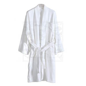 2023 nueva llegada de Color personalizado satén Kimono ropa de dormir Albornoz de lujo Casual Batas para hombres y mujeres al por mayor para hoteles - Product Image 4