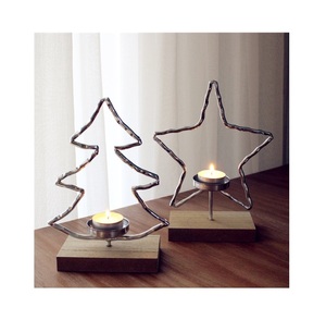 Brassworld inde fait à la main élégant grand bougeoir en métal en laiton étoile et porte-arbre pour la décoration de la maison cône en bois inclus - Product Image 1