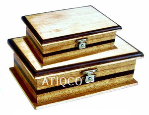 Caja de madera inteligente última y moderna con urna funeraria de cremación con incrustaciones de latón Urna de recuerdo de madera de palisandro indio de alta calidad - Product Image 3