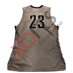 Uniforme de Baloncesto Personalizado, Diseño por Sublimación, Nombre y Número, Estilo Cuello en V, con Nombre y Número del Jugador Impresos en la Espalda - Product Image 4