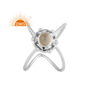 แหวนอัญมณีโอปอลจากเอธิโอเปียดีไซน์ใหม่ทำจากเงินสเตอร์ลิงธรรมชาติเครื่องประดับแหวนดีไซน์แบบไขว้สำหรับเป็นของขวัญสำหรับผู้หญิง - Product Image 1