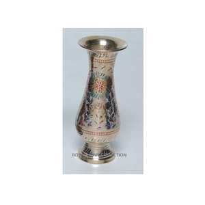 Florero de Metal de latón, diseño grabado a mano - Product Image 2