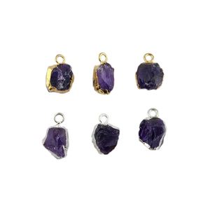 Collier plaqué or avec pendentif en pierre de naissance Améthyste brute avec lunette sertie de bords galvanisés - Product Image 3