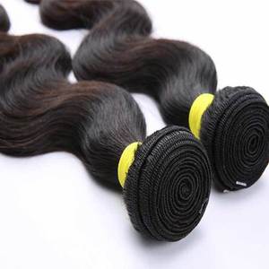 Extensions de cheveux indiens vierges non traités - Ondulations naturelles et ondulations profondes lâches, Remy, doux - Product Image 1