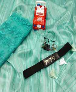 Nuevo diseñador Exclusive Traditional Festival Wear Beautiful Color Saree con pieza de blusa sin costuras por Alphanumero Corporation Apparelgarment - Product Image 1