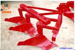 Tracteur MF avec charrue à soc - Product Image 6