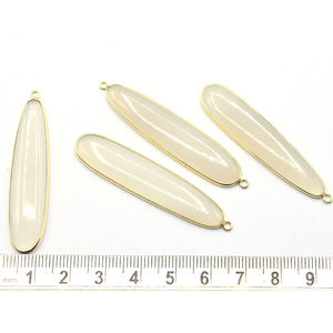 Pendentif en argent sterling 925 plaqué or avec chalcédoine en forme de poire longue, fabrication artisanale de bijoux - Product Image 3