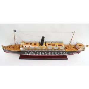 SS REINAN VICTORIAS - EUGENIAN WOODEN MODEL BOAT / CRUISE SHIP MODEL