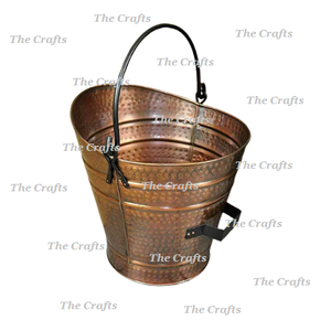 Seau à charbon en cuivre martelé avec poignées en fer, taille et forme personnalisées, seau à charbon pour cheminée en vrac - Product Image 1