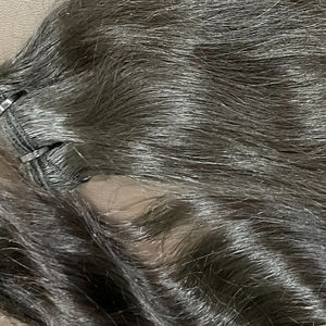 Extensiones de cabello humano de doble trama alineadas con cutícula de onda suave marrón negro sin procesar Premium de grado 12A de la mejor calidad - Product Image 1