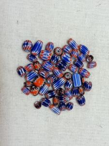 Custom Made Mini Triangle Glass <b>Beads</b> in Size 5mm to 10mm Black <b>Color</b> for Jewelry Making - Product Image 4