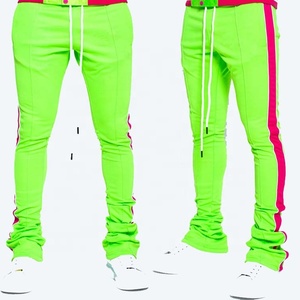 Pantalon de jogging unisexe en molleton de coton sur mesure, taille mi-haute, devant plissé, fermeture à cordon de serrage, coupe classique évasée et effet froissé - Product Image 2