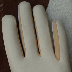 Gants de golf de couleur beige en cuir de mouton pour hommes avec logo personnalisé de qualité supérieure USA - Product Image 4