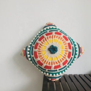 Funda de Cojín Bohemia Hecha a Mano con Ganchillo, Diseño Geométrico Abstracto Cuadrado Multicolor, Cojín Decorativo para el Hogar - Product Image 1