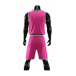 Vente en gros de costumes en polyester avec logo personnalisé Vêtements de sport pour hommes Maillot de sport imprimé en maille personnalisé Ensemble de maillots de basket-ball Bsci pour l'entraînement - Product Image 4