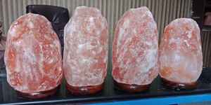 โคมไฟเกลือธรรมชาติแกะสลักด้วยมือสไตล์ดอกไม้เพื่อความสวยงาม - Product Image 3