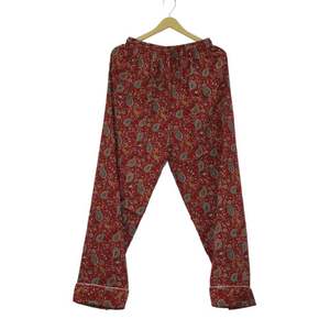 ชุดนอนผ้าไหมอินเดียสำหรับผู้หญิง ทำมือ ลายดอกไม้ คอวี แขนยาว ระบายอากาศได้ดี ไซส์ใหญ่ ผ้าไผ่ เซ็กซี่ เหมาะสำหรับฤดูใบไม้ผลิ ฤดูร้อน และฤดูใบไม้ร่วง - Product Image 4