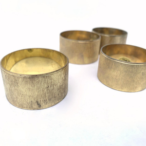 Servilletero rústico Vintage en diseño antiguo de metal perfecto para Decoración de mesa elegante accesorio de comedor elegante - Product Image 1