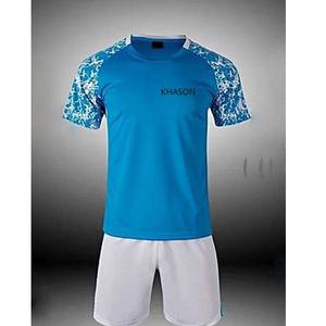 Traje de fútbol COLOR Y DISEÑO PERSONALIZADO ÚLTIMO DISEÑO UNIFORME DE FÚTBOL DE CALIDAD SUPERIOR JERSEY CAMISA Y TOP DE FÚTBOL DE CLUB POPULAR PERSONALIZADO - Product Image 4
