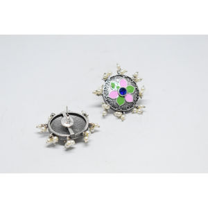 Aretes de aro redondos con diseño floral, estilo occidental moderno y a la moda, imitación plata Meenakari, de latón, para niñas y mujeres. - Product Image 2