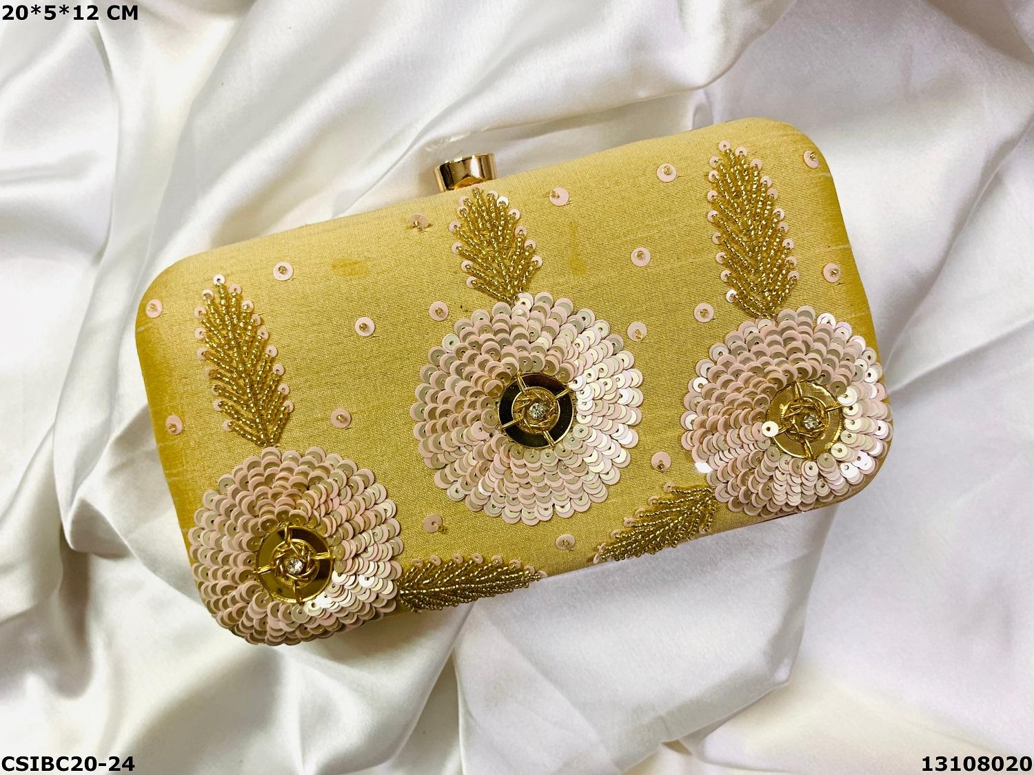 โกลเด้น