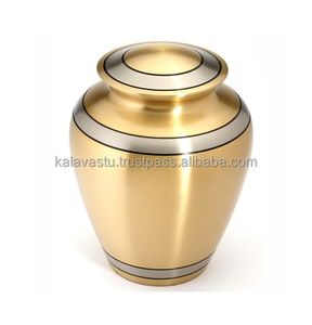Nouveau Style laiton finition métal humain crémation cendres urnes ou maison à la main crémation urnes cendre Pot - Product Image 1