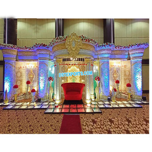 Escenario de Boda Indio con Temática Blanca Rajwada, Escenario de Fibra para Bodas Rajasthani, Escenario Interior para Bodas de Lujo, Recepción en EE. UU. y Reino Unido - Product Image 1