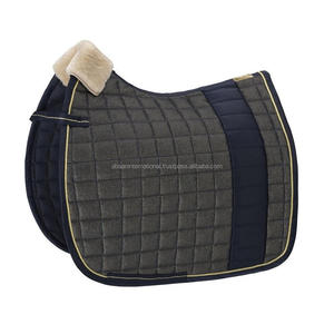 Tapis de selle pour cheval en coton écologique de haute qualité, durable, polyvalent, taille et couleur personnalisables, fabricant indien pour l'équitation - Product Image 1