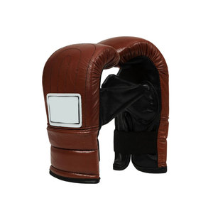 Guantes deportivos MMA Bolsa de entrenamiento Guantes y guantes de kick boxing con aplicación en la cabeza Precio al por mayor Hecho de plástico - Product Image 6