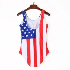 女式美国国旗风格比基尼上衣搭配升华印花连体泳衣