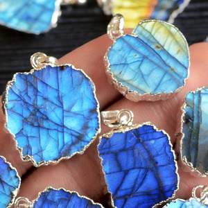 Machine de galvanoplastie pour pendentif en métal, druse mélange de labradorite, pendentif tranche en agate creuse, colliers en pierre - Product Image 2