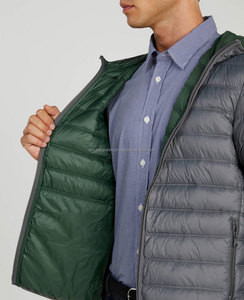 Veste unisexe noire chaude en nylon/coton matelassée légère, coupe-vent et respirante, avec logo personnalisé OEM, vente en gros - Product Image 2