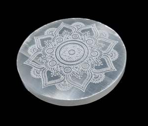 แผ่นชาร์จ Mandala Selenite สีขาวแกะสลัก | แผ่นแกะสลักคุณภาพสูง - Product Image 3
