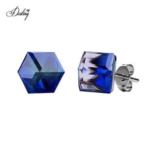 Cổ điển <span class=keywords><strong>Cube</strong></span> màu xanh Stud Bông tai tôn tạo với <span class=keywords><strong>Swarovski</strong></span> tinh thể không gây dị ứng daisini Sterling Bạc 925 trang sức cho phụ nữ - Product Image 3