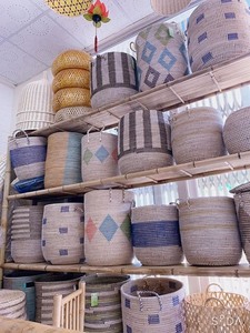 Whism — panier de rangement pour enfants, panier à linge en jonc naturel avec couvercle, données en or 99 - Product Image 2