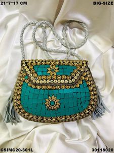Bolso de mano de mosaico de metal hecho a mano de diseñador para damas Accesorio exclusivo elegante para ocasiones nocturnas - Product Image 2