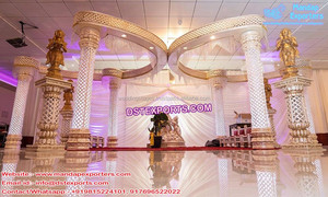 Columnas de Botellas para Boda, Mandap de Mariposas, Columnas de Cristal para Boda, Mandap, Fabuloso Mandap de Botellas de Diamantes para Boda, Indiana - Product Image 3