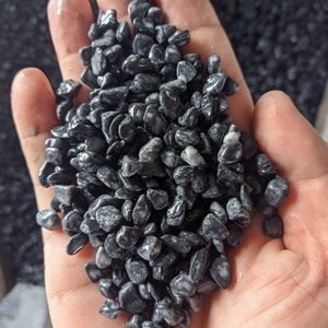 High Quality Natural Black Landscape Stone Round Tumbled Cobbles & Pebbles for Outdoor Exposed Coating Floor Application - Product Image 1