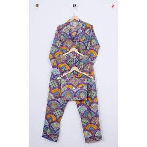 Ensemble de pyjama indien en coton imprimé Ikat pour femmes vêtements de nuit thermiques traditionnels grande taille vêtements de nuit d'été avec imprimé de fleurs - Product Image 5