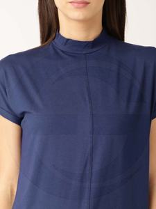 Camiseta de la mejor calidad para mujer, ropa con logotipo personalizado al por mayor, cuello redondo, en blanco, de primera clase - Product Image 2