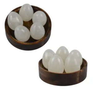 装饰大理石主题设计石蛋，带完全圆形闪亮棕色木碗大理石蛋