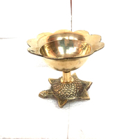 Bougie votive artisanale en laiton écologique, design moderne, 3 pouces, personnalisable, pour la décoration de la maison, idéale pour Diwali et Noël, à combustion longue durée.