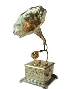 Brass Handmade Antique Gramophone Eye Catching Home & Office Table Decorative