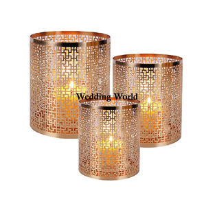 Photophore en métal Ensemble de trois bougeoirs décoratifs faits à la main Différentes tailles Designer Fancy Metal Votive Holder - Product Image 1