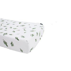 Juego de sábanas de cuna de bebé de algodón estándar liso e impreso de un solo Jersey orgánico 100, Sábana de cuna ajustada personalizada de alta calidad - Product Image 1