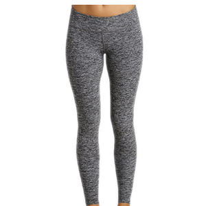 2025ชุดกีฬาป้องกันผื่นแขนยาวสำหรับผู้หญิงเป็นมิตรกับสิ่งแวดล้อมพิมพ์โลโก้ตามสั่งสำหรับผู้หญิง - Product Image 1