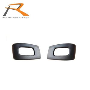 Pare-chocs de camion japonais CW769412, fabrication taïwanaise, taille standard OEM pour Mitsubishi FUSO Canter - Product Image 1