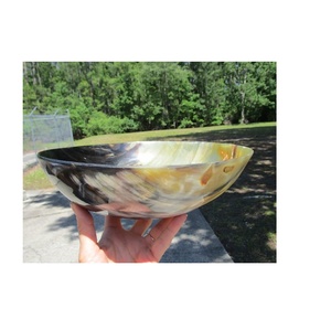 Bol en forme de corne de bœuf de luxe fait à la main, artisanal indien, design modernes, bol en corne de bœuf s/soupe de riz pour la vente 1 pièce - Product Image 1